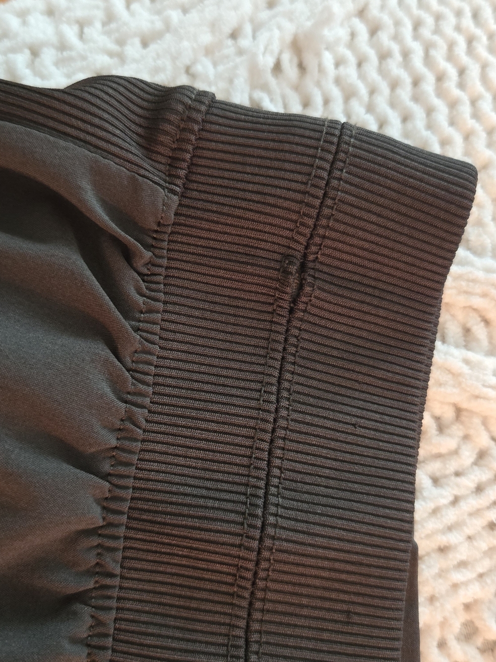 Women’s Olive Athletic Shorts L - Picture 5 of 5